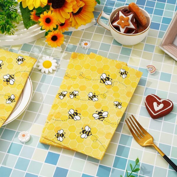 Summer Yellow Bee Honeycomb Napkin